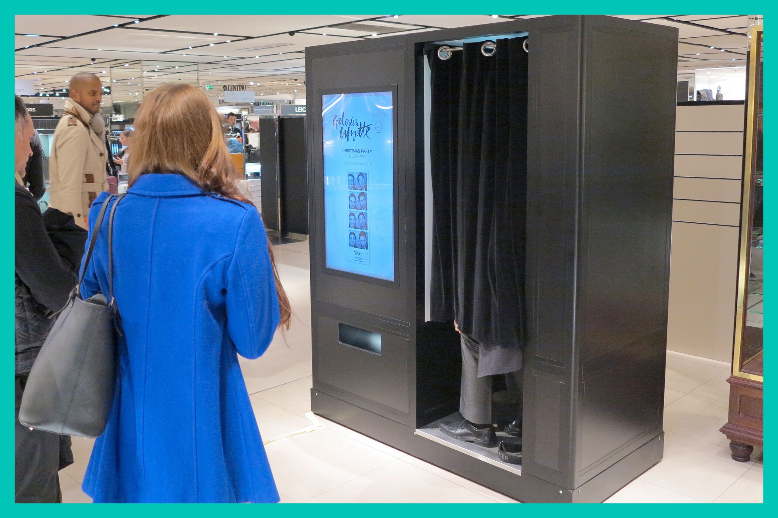 Cabine photo aux Galeries Lafayette à Paris