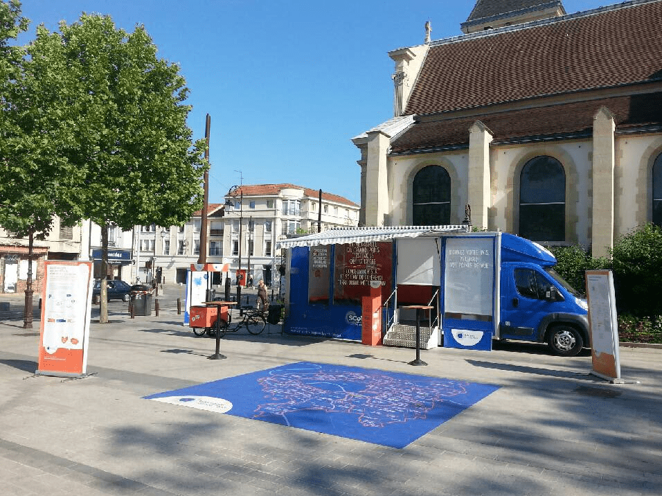 Photocabine - borne video - Boite a idées pour la Métropole du Grand Paris