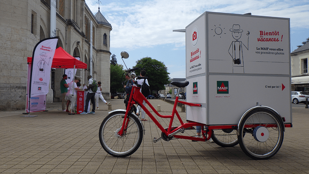 Photocabine - cyclo - street-marketing MAIF