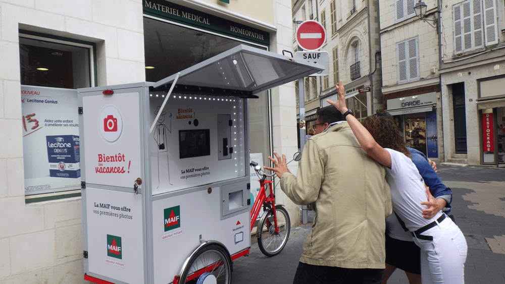 Photocabine - cyclo - street-marketing MAIF